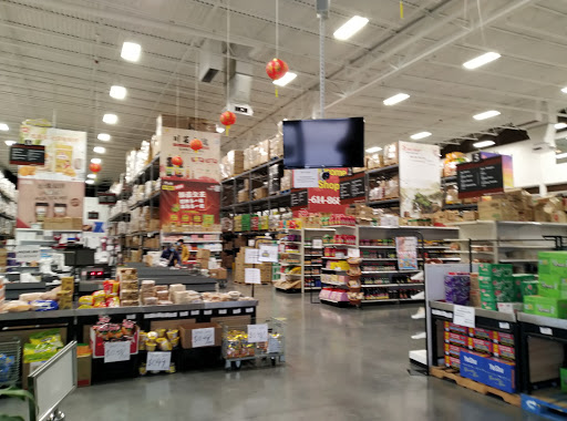 Restaurant & Family Mart Asian Food Wholesale and Retail Store Gallery - United States