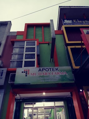 Apotek Mutiara Farma, Author: Gugum Gumbira