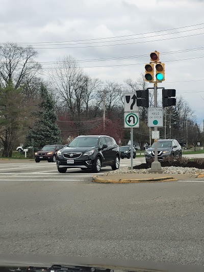 Hamilton Crossings Shopping Center