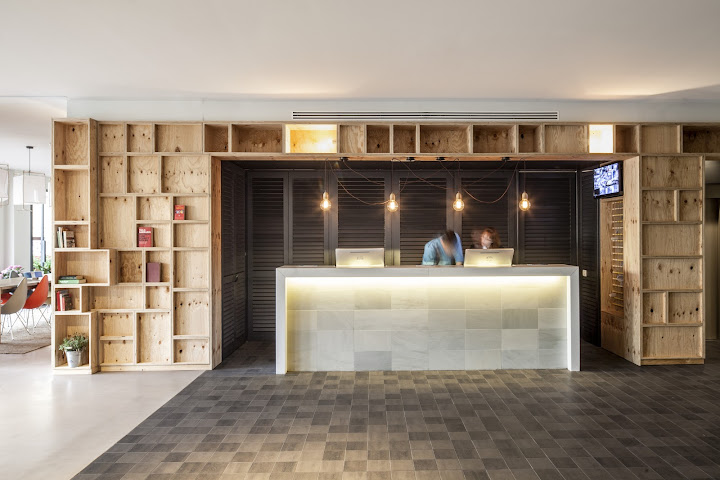 AQUA Hotel Bertran Park by null