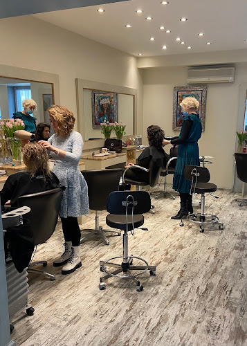 Kublin. Atelier fryzjerskie. Kublin D.