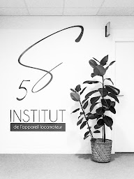 Photo n°3 de Docteur Teddy TROUILLEZ à Saint-Saulve (Chirurgien)