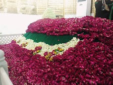 Darbar Mian Sahib lahore