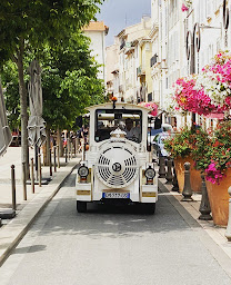 Photo n°28 de Le Petit Train d'Antibes Juan-les-Pins à Antibes (Agence de visites touristiques)