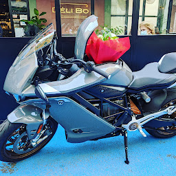 Photo n°20 de Zero Motorcycles Moto Sport République à Nice (Magasin de motos)