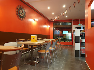 Photo n°6 de FRITERIE MARTIN MARTINE à Cambrai (Restauration rapide)