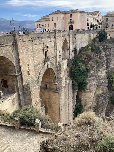 Diversion Tours - Visual