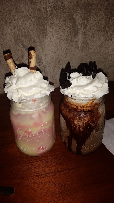 Photos of Caf&eacute; Miel Garage