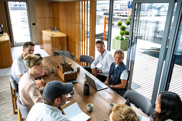 The Floating Room (by GoBoat) by null