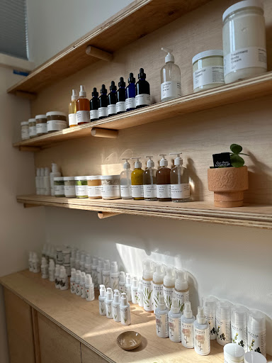 Studio Hazel - Visual