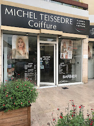 Photo n°8 de Salon Michel Teissedre Coiffeur Anduze - Salon de coiffure à Anduze à Anduze (Magasin de produits de beauté)