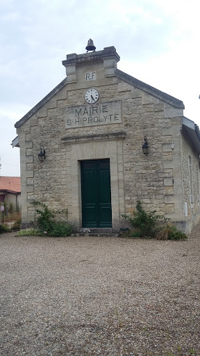 Église catholique Saint-Hippolyte à Saint-Hippolyte et son Cimetière - Thumbnail