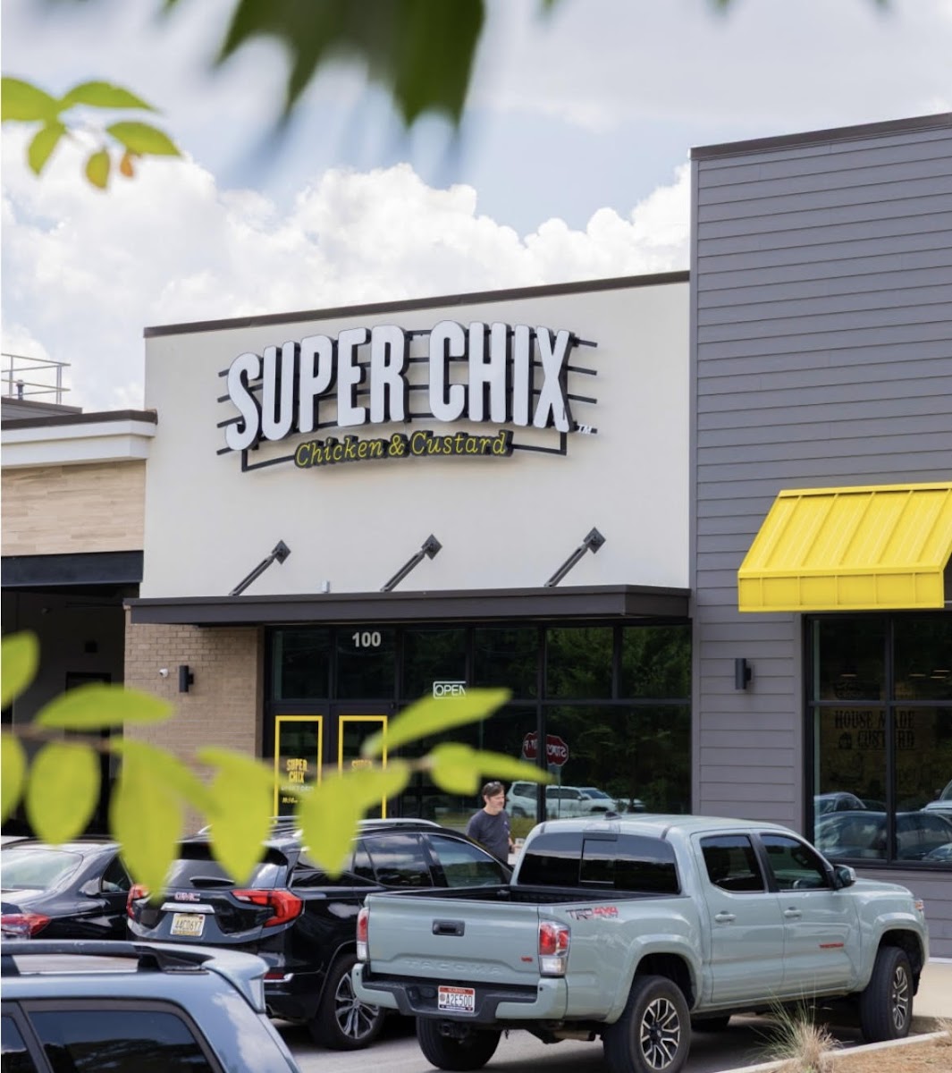 Super Chix
