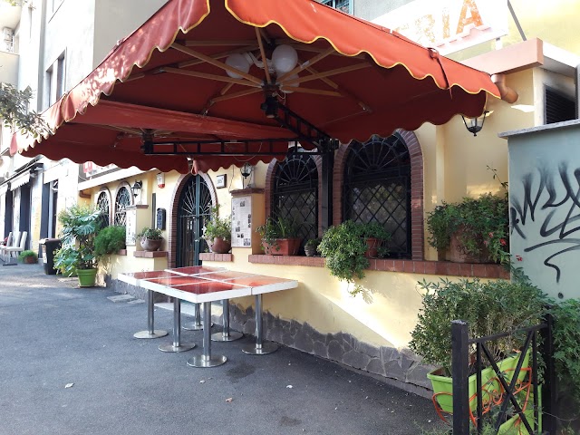 PIzzería Bisteccheria La Taverna
