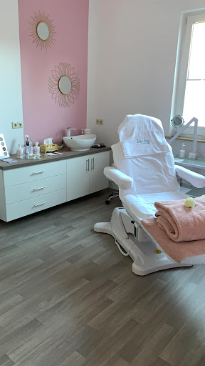Lillis Beauty Palace Kosmetikstudio in Hausach - Thumbnail