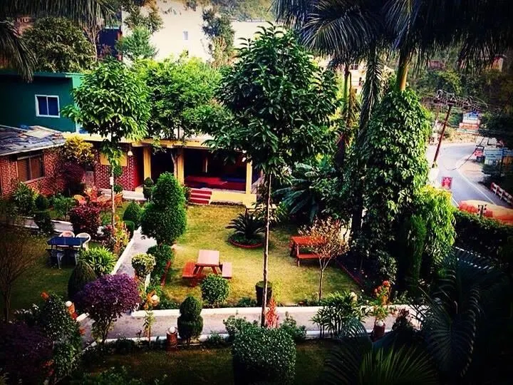 60's Green Hills