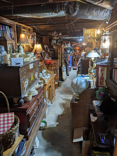 Spenceberry Antiques - Thumbnail