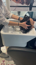 Photo n°24 de Chez Le Coiffeur : L'instant bien-être, soin et respect du cheveu à Mulhouse (Magasin bio)