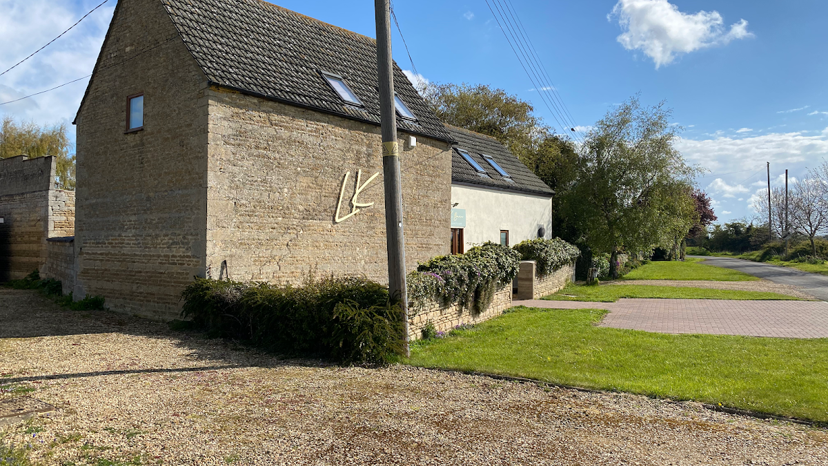 The LK Barn - Beauty Salons in Deeping St James