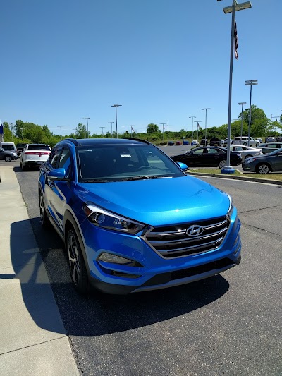 Photos of Randy Wise Hyundai