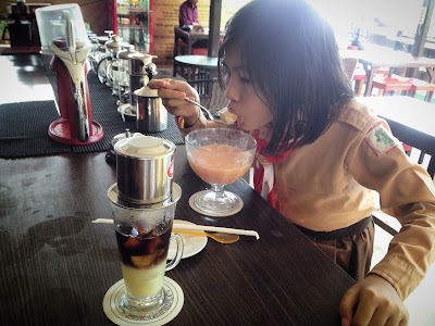 Photos of Pour Over D'Poponts