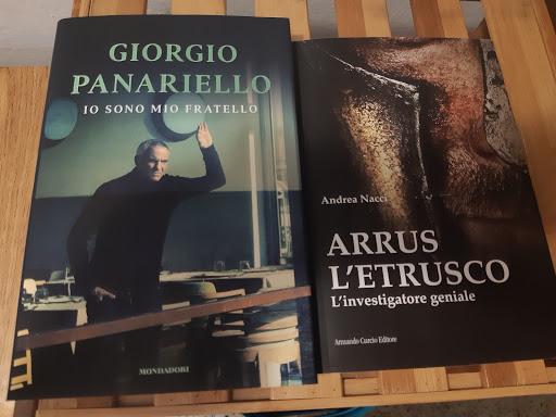 Libreria Lucarelli - Thumbnail