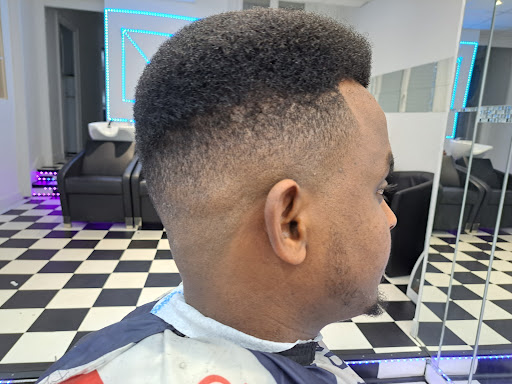 Tours de barber coiffure beauty - Thumbnail