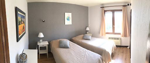 Photo de La Villa Peyrolas à Saint-Julien-de-Peyrolas (30760)