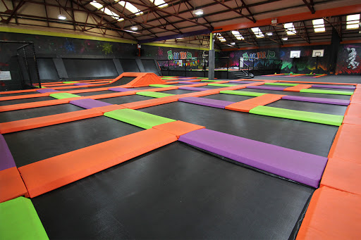 Jump Warehouse - Visual