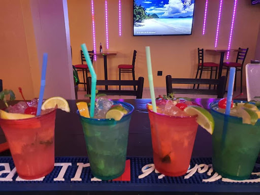 El Mango SportBar & Grill - Thumbnail
