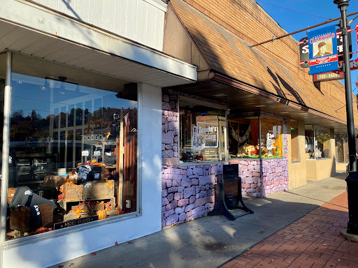 Spanky's Courthouse Cafe