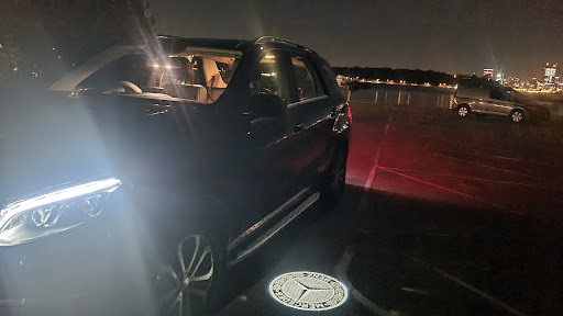 M & I Luxury Charters - Luxury Airport Transfers Perth - Thumbnail