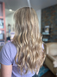 Photo n°16 de ELSA PHIMA COIFFURE à Idron (Magasin de produits de beauté)