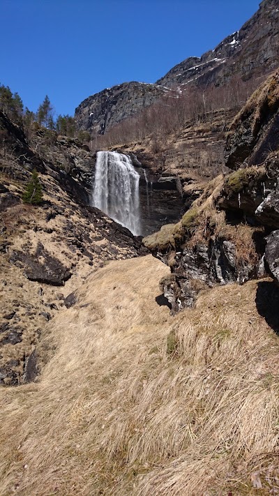 Photos of Drivandefossen Waterfall, M&oslash;rkridsdalen / Luster