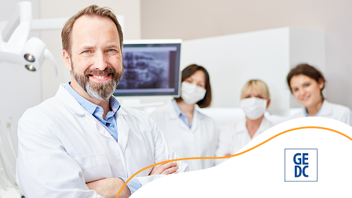 Great Expressions Dental Centers - Savannah Oak Park