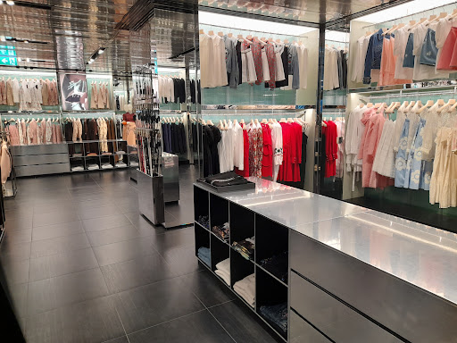Prada Leccio - Visual