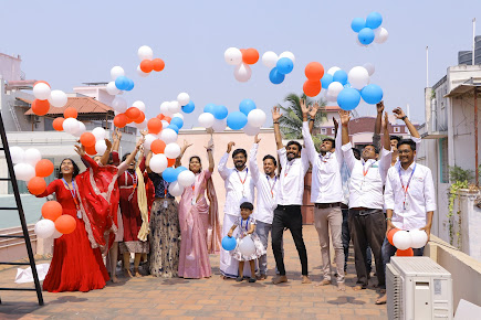 Af1qippzhklmliuy2sephy7zipc1n8poihrblmwvvtfe=s435 K No