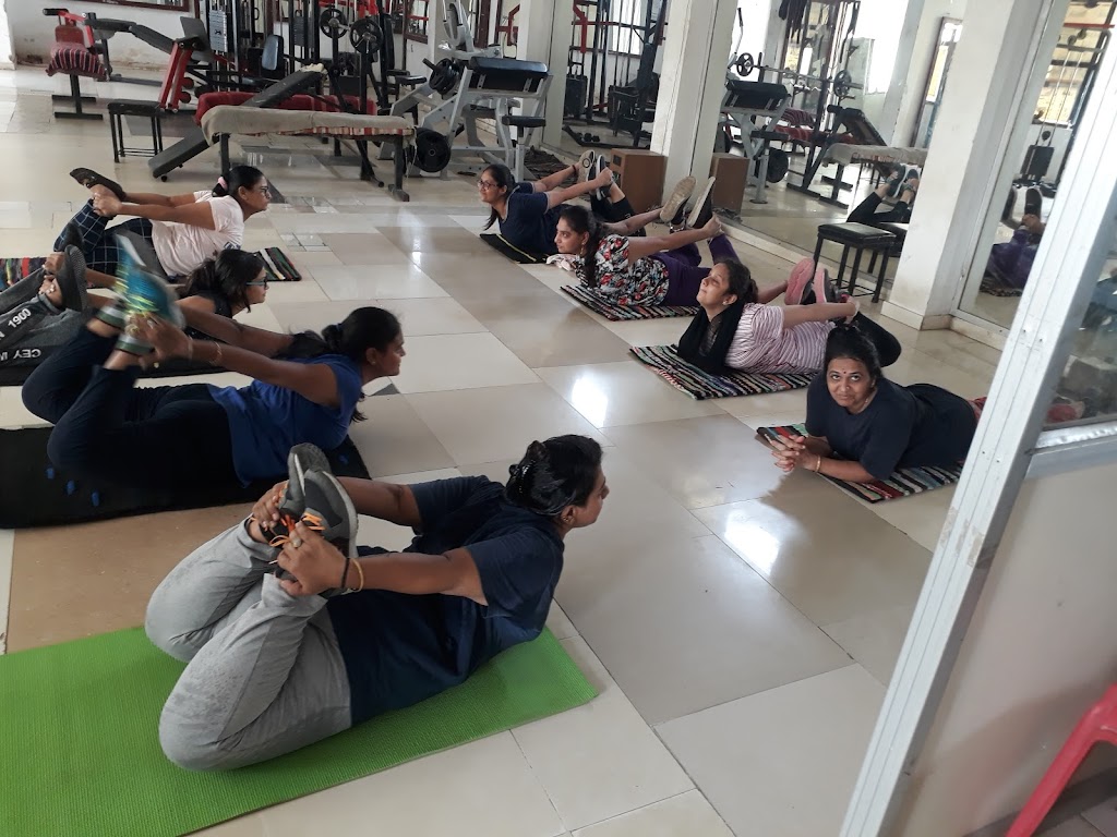 Arnold Gym Fitness Center