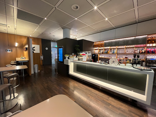 Lufthansa Senator Café