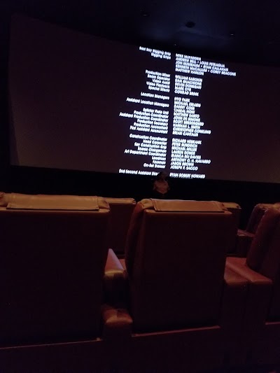 AMC Oakbrook Center 4