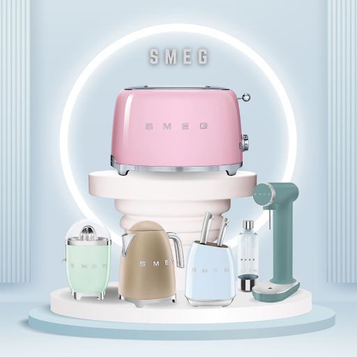 ✨ Élégance rétro, performance moderne ✨

Transformez votre cuisine en un véritable espace de vie où le design rencontre la fonctionnalité. Bouilloire, grille-pain, machine à café ou robot pâtissier, les appareils SMEG apportent une touche iconique inspirée des années 50 tout en facilitant votre quotidien.