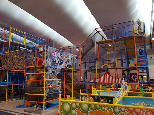 Oxygen Plain Recreation Center - Thumbnail