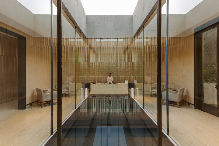 Roseate House by null