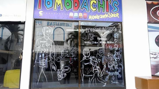Tomodachis Urbant Shop