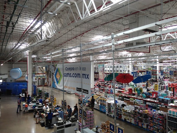 Sam's Club Zihuatanejo, Av. Paseo de Zihuatanejo Ote. 15, El Hujal, 40880  Zihuatanejo, Gro., México