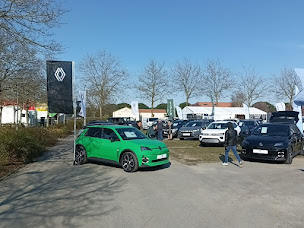 Photo n°8 de Garage Renault SERDA à Vallet (Vendeur de voitures d'occasion)