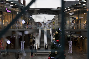 Photo n°7 de Marché aux herbes à Compiègne (Centre commercial)