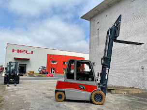 Photo n°8 de Matériels de manutention et BTP neufs et occasion - Experlift à Lieusaint (Concessionnaire de chariots élévateurs)
