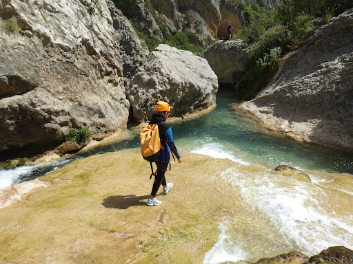 La fleur vagabonde canyoning escalade et via ferrata en Sierra de Guara