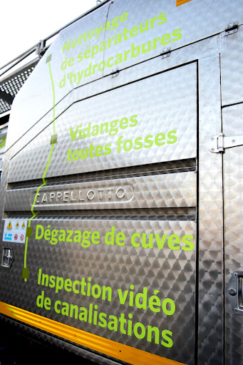 Photo de QUALIH2O - Solutions traitement de l'air et de l'eau, rénovation et maintenance de piscine à Saint-Marc-le-Blanc (35460)
